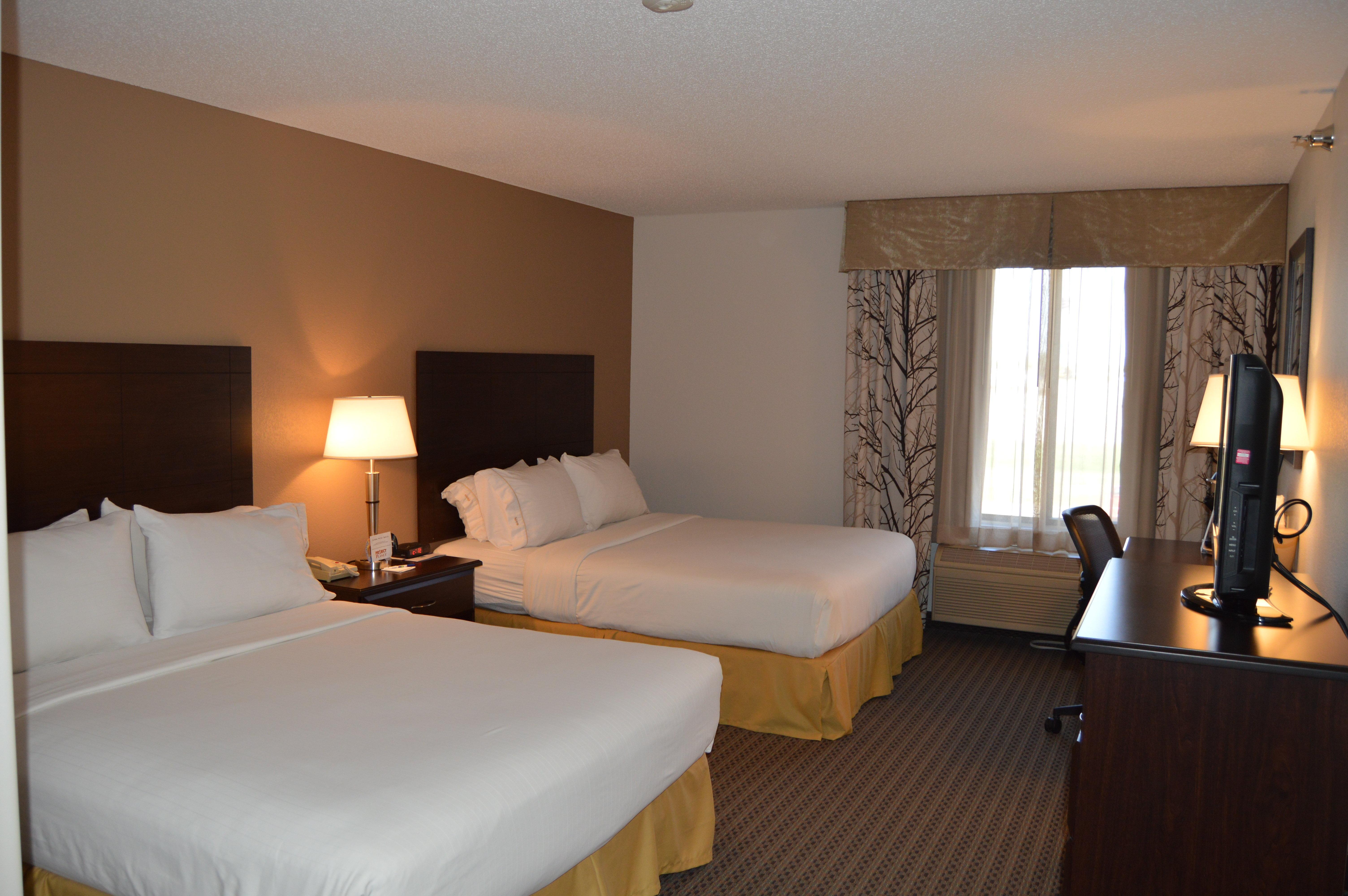 Holiday Inn Express & Suites Winner By Ihg Esterno foto